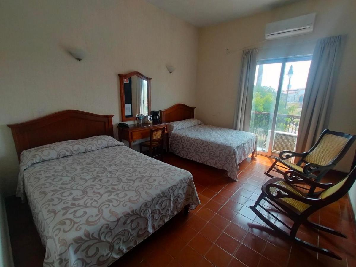 Hotel Posada Dona Lala Tlacotalpan Esterno foto