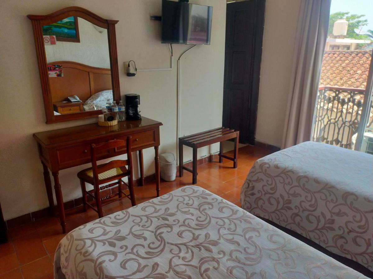 Hotel Posada Dona Lala Tlacotalpan Esterno foto