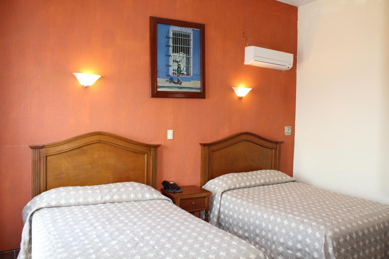 Hotel Posada Dona Lala Tlacotalpan Esterno foto